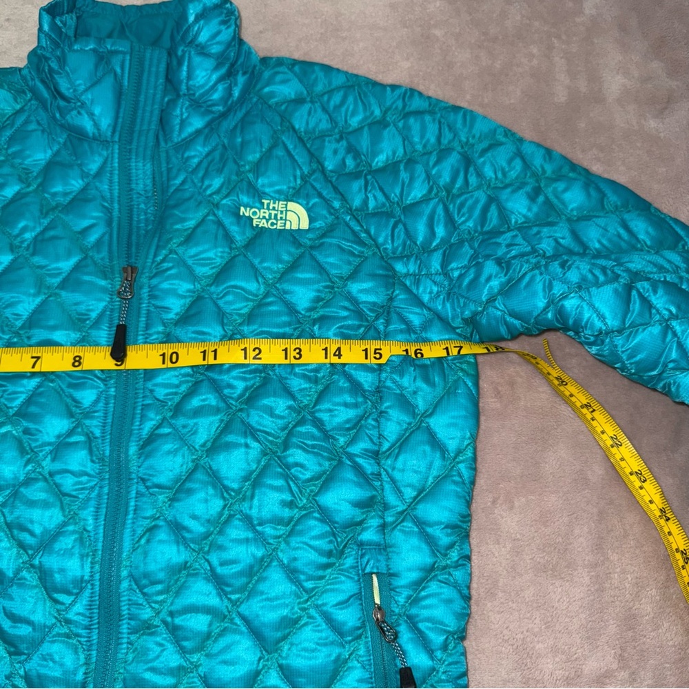 The north face thermoball jacket size XS - Picture 12 of 13